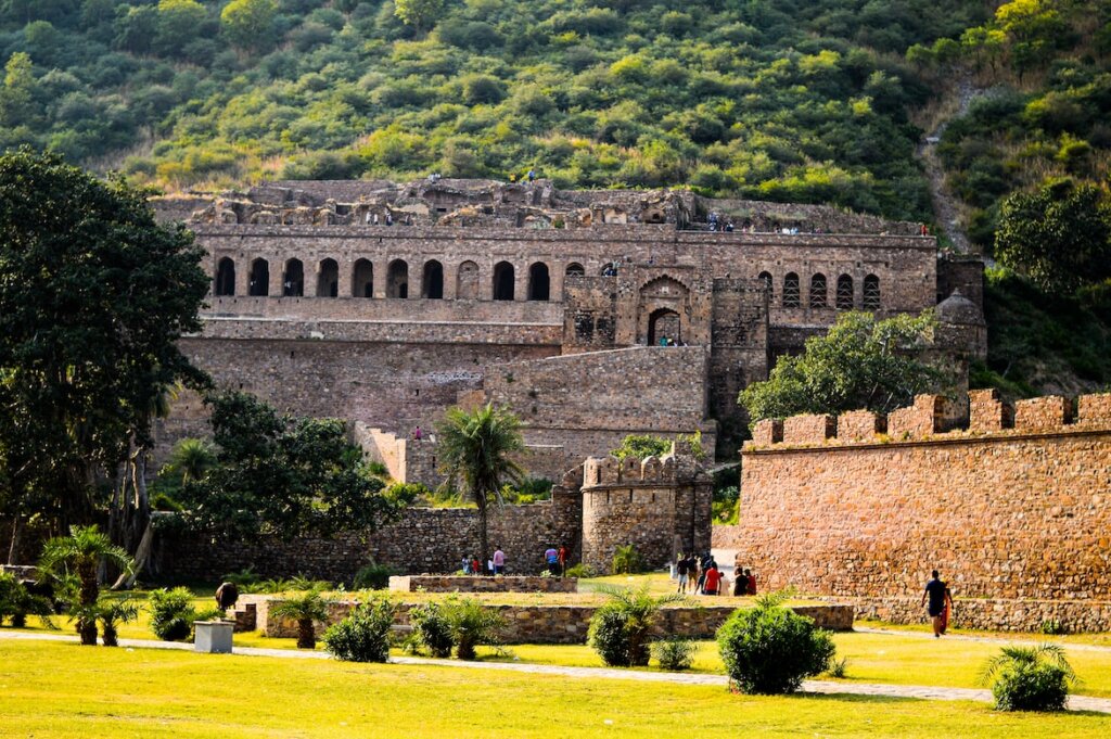 haunted bhangarh