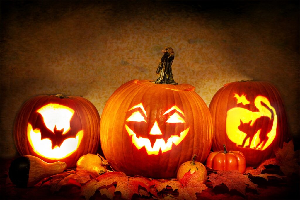 halloween traditions superstitions