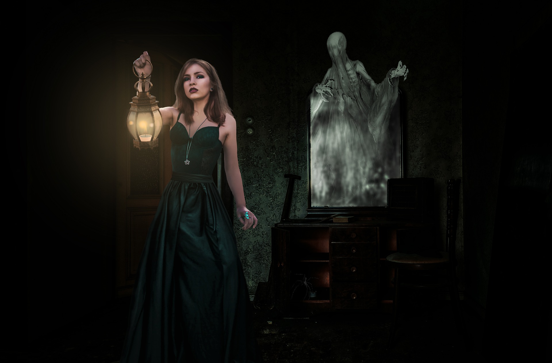 15 Superstitions and Myths About Mirrors That Will Creep You Out