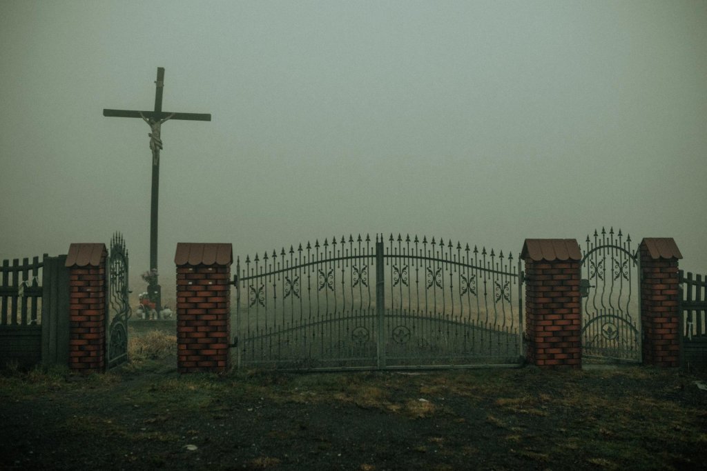 creepy-cemeteries